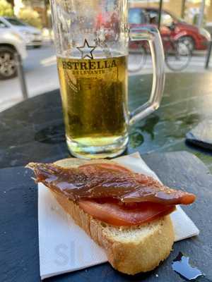 El Chiringuito Del Carmen Cafe-bar