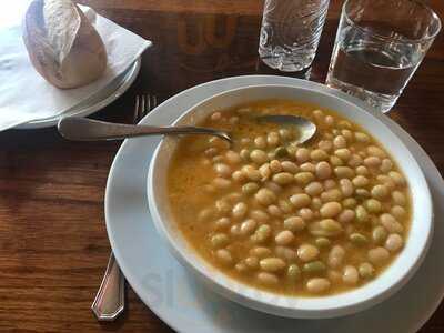 La Servicial Vinícola