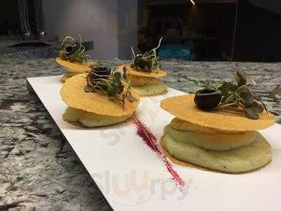 Tiquismiquis Gastrobar & Sushi