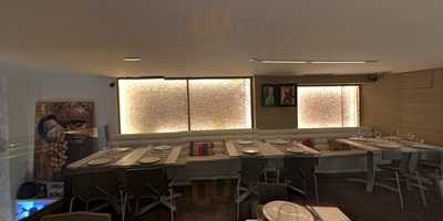 Tiquismiquis Gastrobar & Sushi