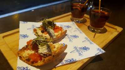 No Te Vayas De La Barra