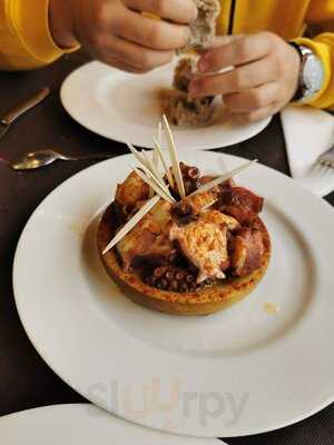 La Ostra Parrilla & Pulpería