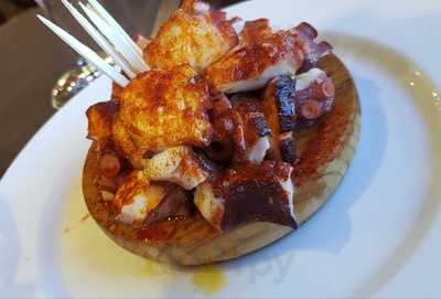 La Ostra Parrilla & Pulpería