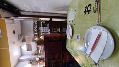 Dareshasu Cocina Filipina & Japonesa