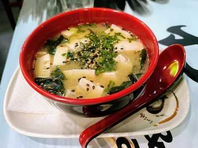 Dareshasu Cocina Filipina & Japonesa