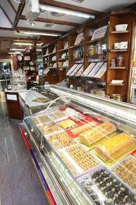 Turrones Y Helados Coppelia