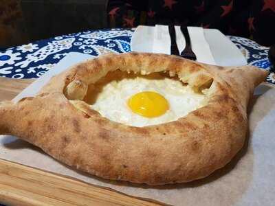 Khachapuri