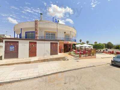 Vista Sports & Cafe Bar