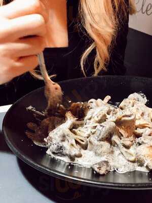 La Mafia Se Sienta A La Mesa