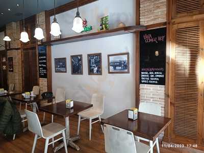 Café San Asian's Longe