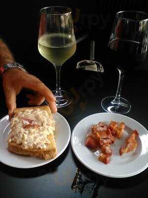 Chacinería-tapería Ibérica