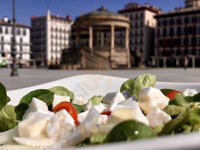 El Pasadizo De Las Delicias