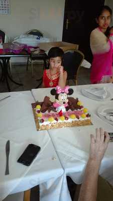 Bollywood Tandoori Indian Restaurant