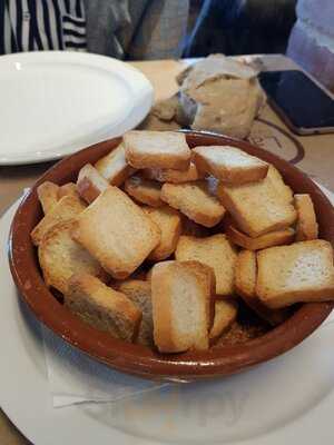 Sidrería Y Parrilla La Jefa