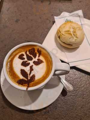 Pasteleria Y Panaderia Artesana Chelo