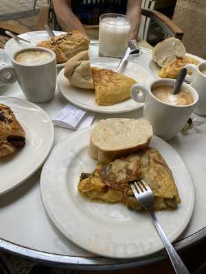 Cafetería Noche Y Día