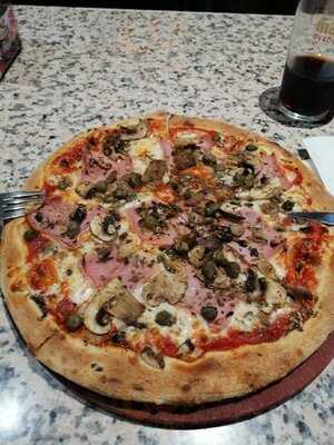 Pizzeria Vesuvio -hortaleza