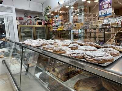 Confitería Cafetería La Buena Moza