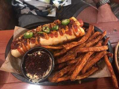 Paperboy Perrito Bar