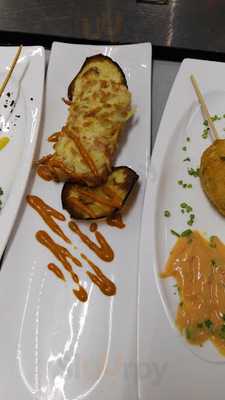 Novo Sports Bar & Paddy Singh Restaurant