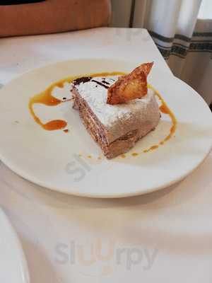 Novo Sports Bar & Paddy Singh Restaurant