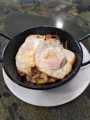 Pizzeria Asador De Pollos La Martinica