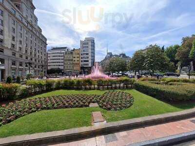 Starbucks Plaza Escandalera