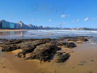 Pura Vida Beach Club