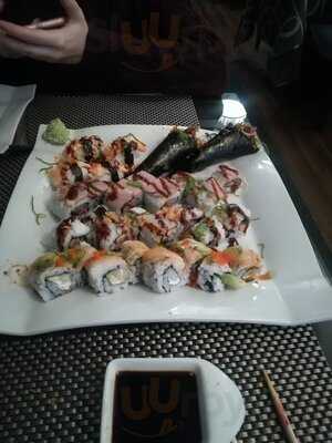 Me Too Sushi Buffet Libre