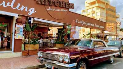 Friends Kitchen - Photo 7