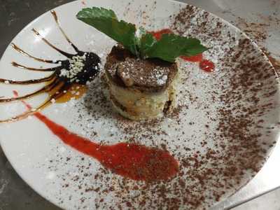 La Piccola Trattoria