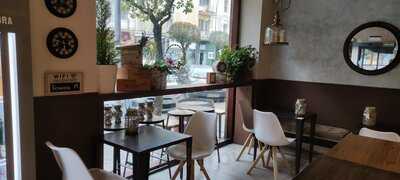 Mi Pequeña Venezia, Café Bistrot