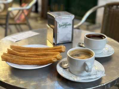 Chocolatería San Ginés