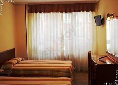 Hostal Residencia San Glorio