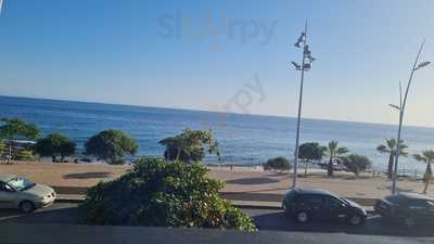 Sally-joans Irish Bar