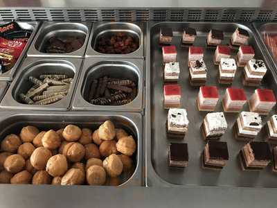 Royal Wok Chinese Buffet