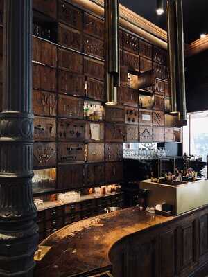 Ferretería Restaurante