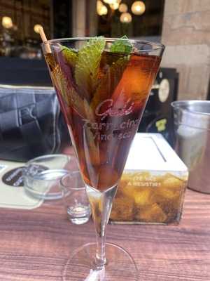 Vermutería Geli Zarracina