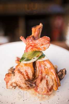 Cas Costas Grill & Market