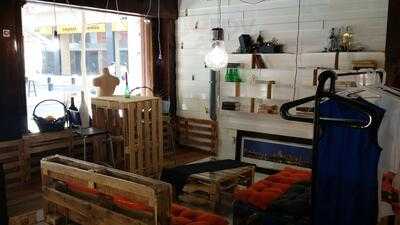 Billy's Wine & Fashion