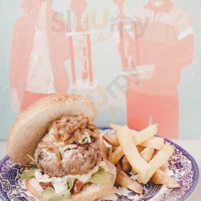 Macanudo Bar Espacio Arte