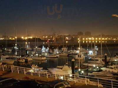 Bar Restaurante Yates Marina