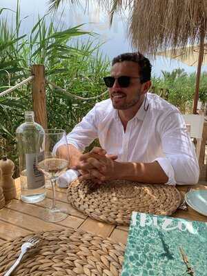 Chambao Family Beach Club