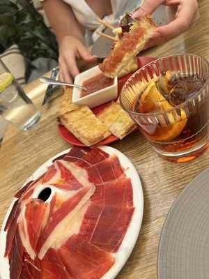 Cinco Jotas Jorge Juan