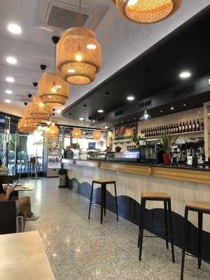 Pasteleria Confiteria Roses