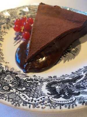 El Mentidero De La Villa