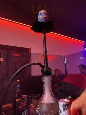 Uno Ocho Hookah Lounge