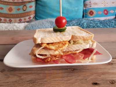 Delicatessa Hollandessa