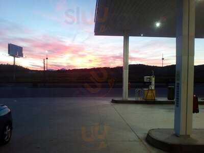 Restaurante Gasolinera La Pineda