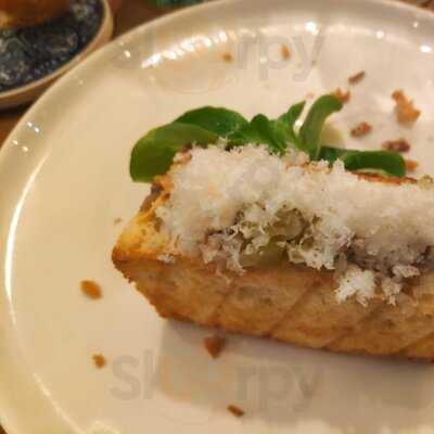 Lubora Madrid Bistro